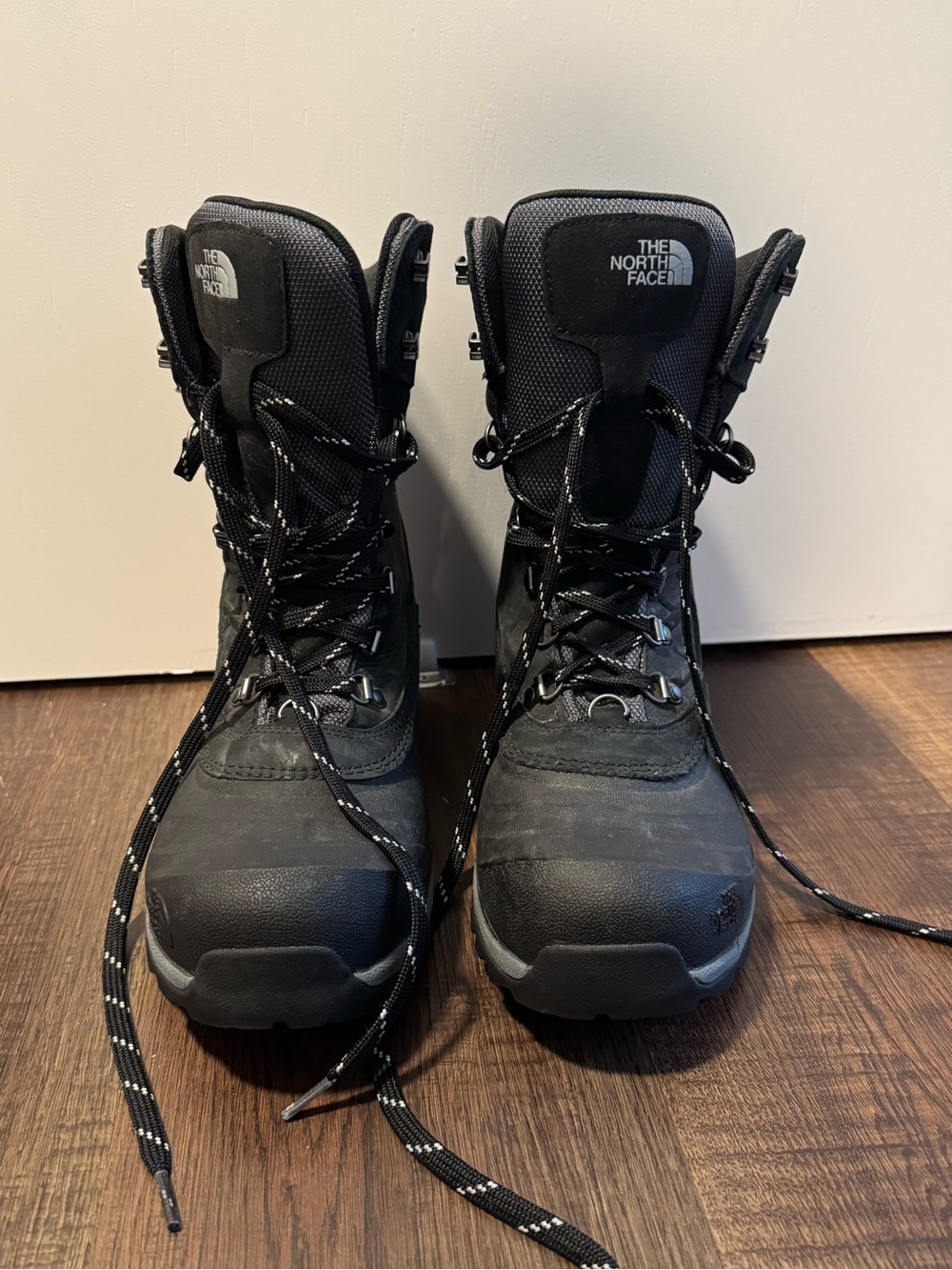 The North Face Chilkat 400 Boot - Men's Size 9